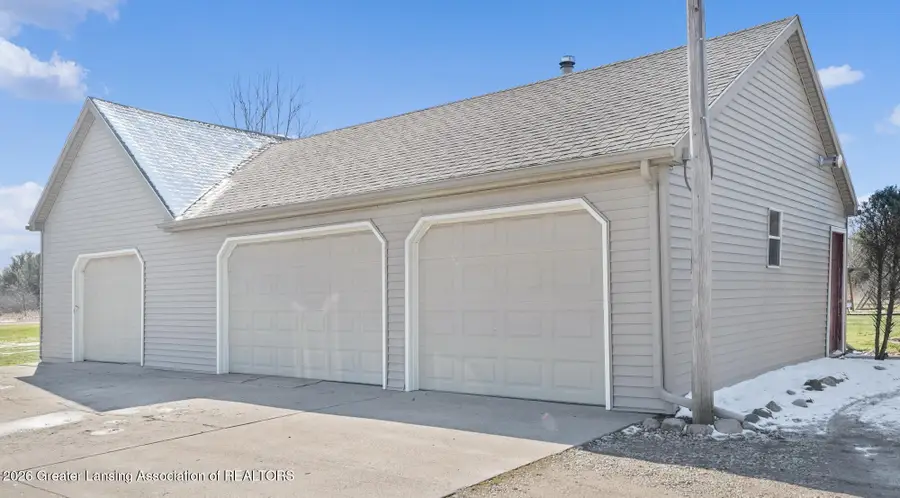 9604 Island Highway, Eaton Rapids, MI 48827 - #2