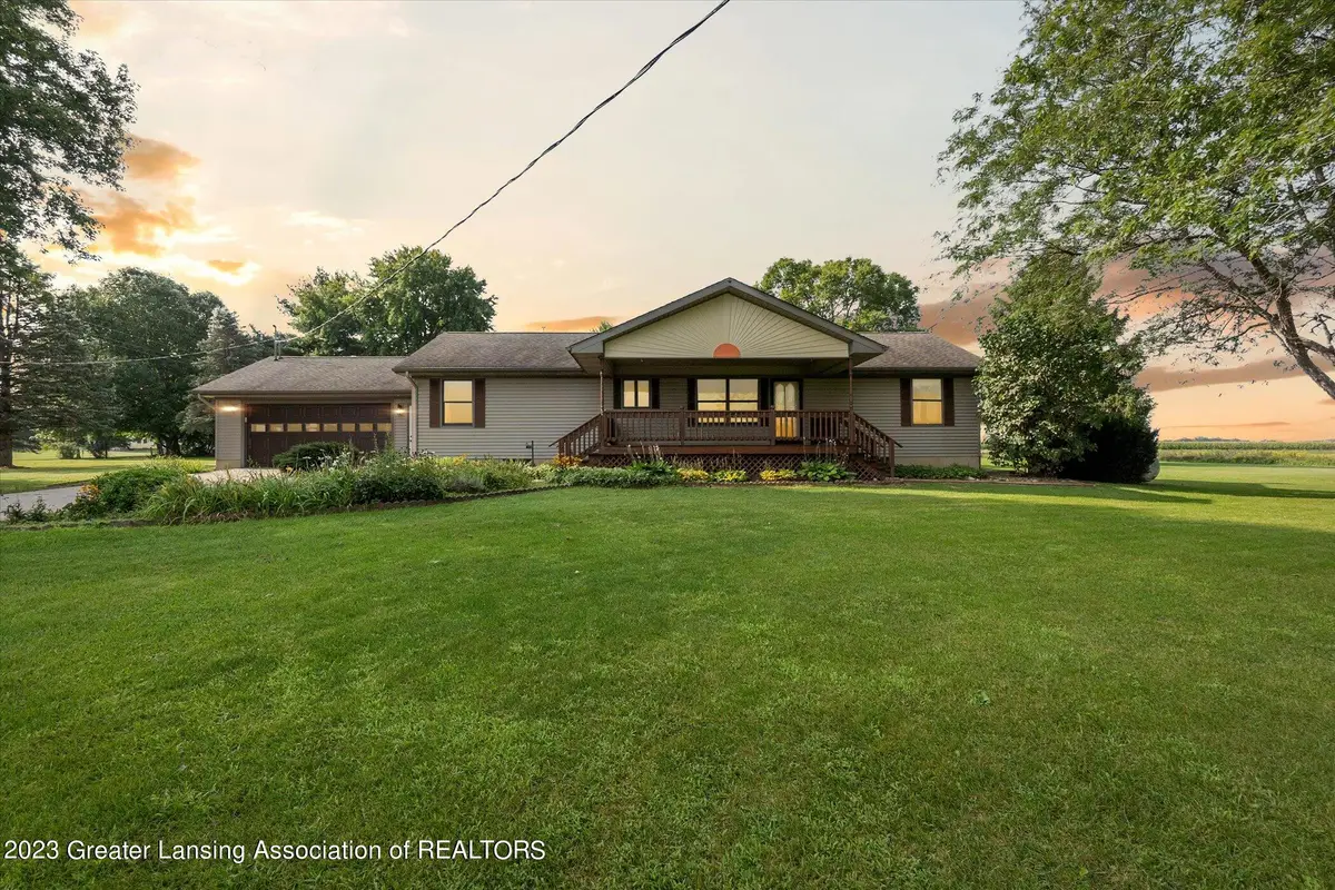 201 N Chester Road, Charlotte, MI 48813 - #1