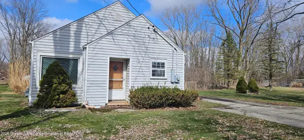 3220 W Miller Road, Lansing, MI 48911