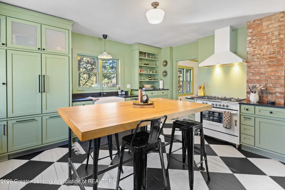 3601 N Grand River Avenue, Lansing, MI 48906 - #1