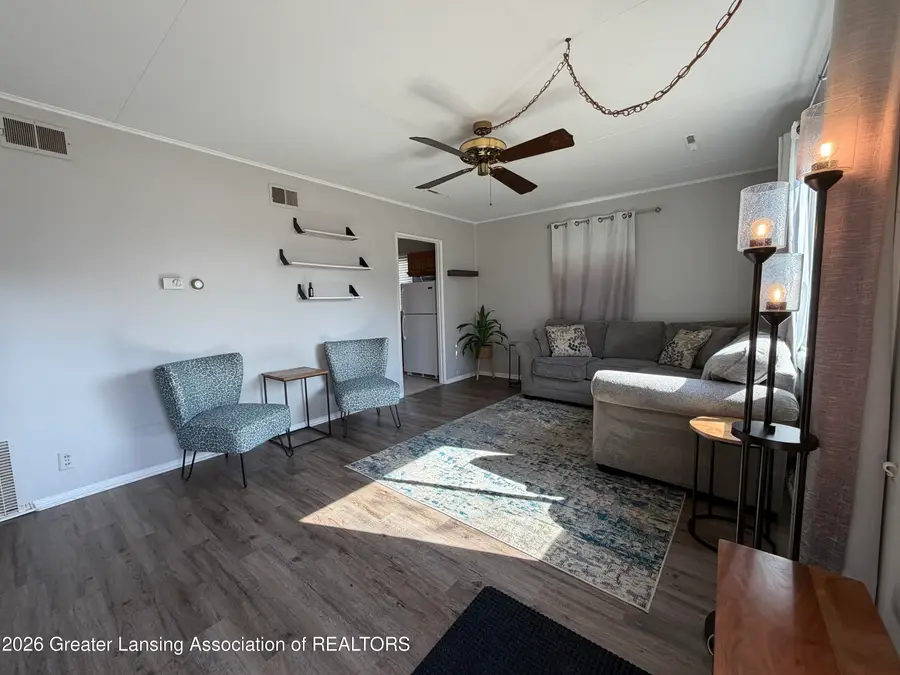 300 W South Street, Grand Ledge, MI 48837 - #2