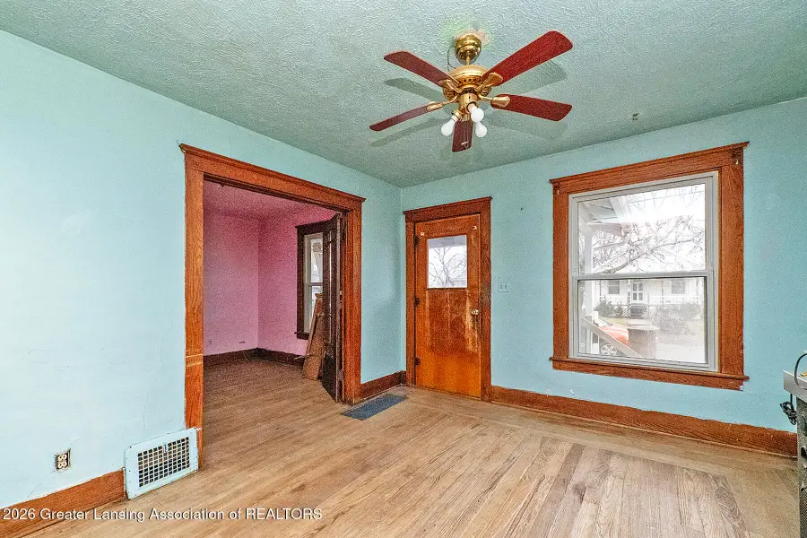 927 Mahlon Street, Lansing, MI 48906 - #2