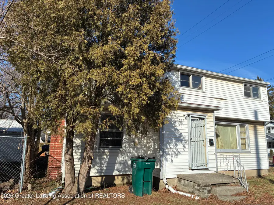 902 W Shiawassee Street, Lansing, MI 48915 - #2