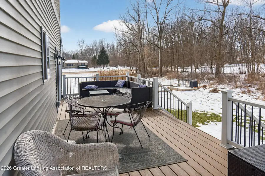 401 Oakwood Drive, Charlotte, MI 48813 - #3