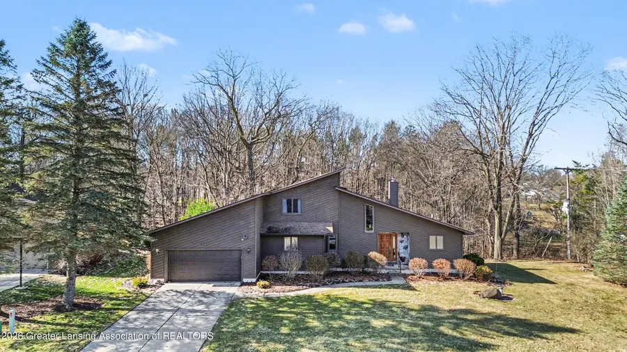 6319 Berner Court, Grand Ledge, MI 48837 - #2