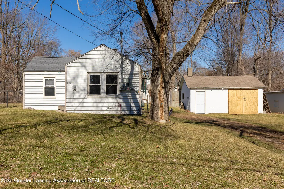 826 R G Curtiss Avenue, Lansing, MI 48911 - #1