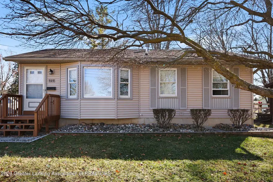 509 W Gibbs Street, Saint Johns, MI 48879 - #3