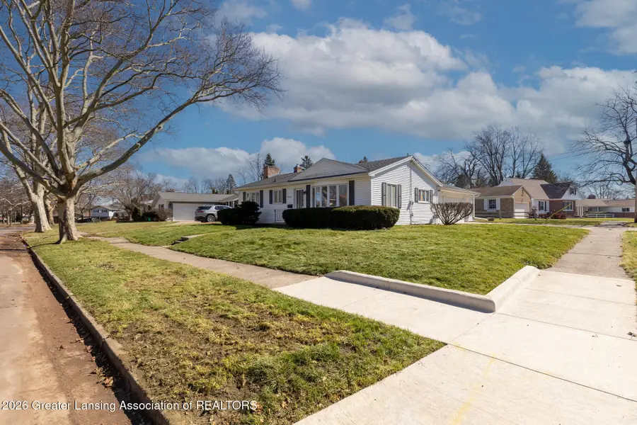 2315 Belaire Drive, Lansing, MI 48911 - #2