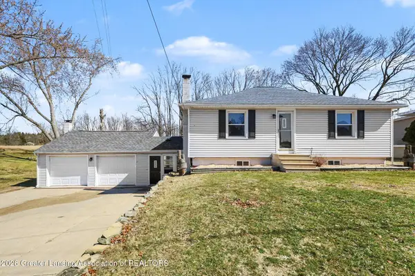 225 Ackerson Lake Drive, Jackson, MI 49201