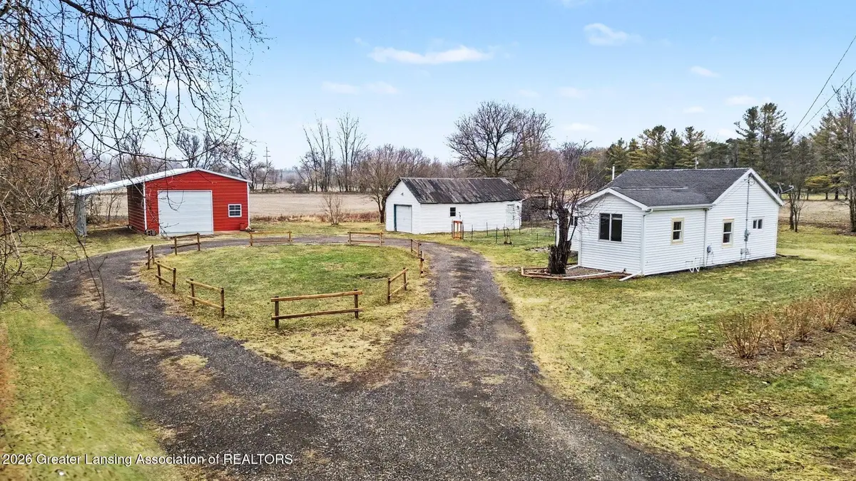 1761 Island Highway, Charlotte, MI 48813 - #1