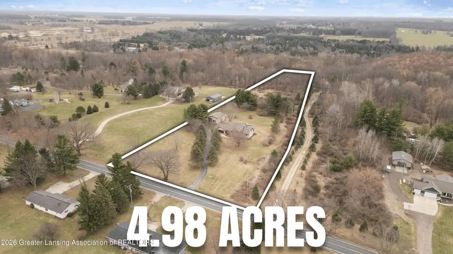 1840 E Round Lake Road, Dewitt, MI 48820 - #3