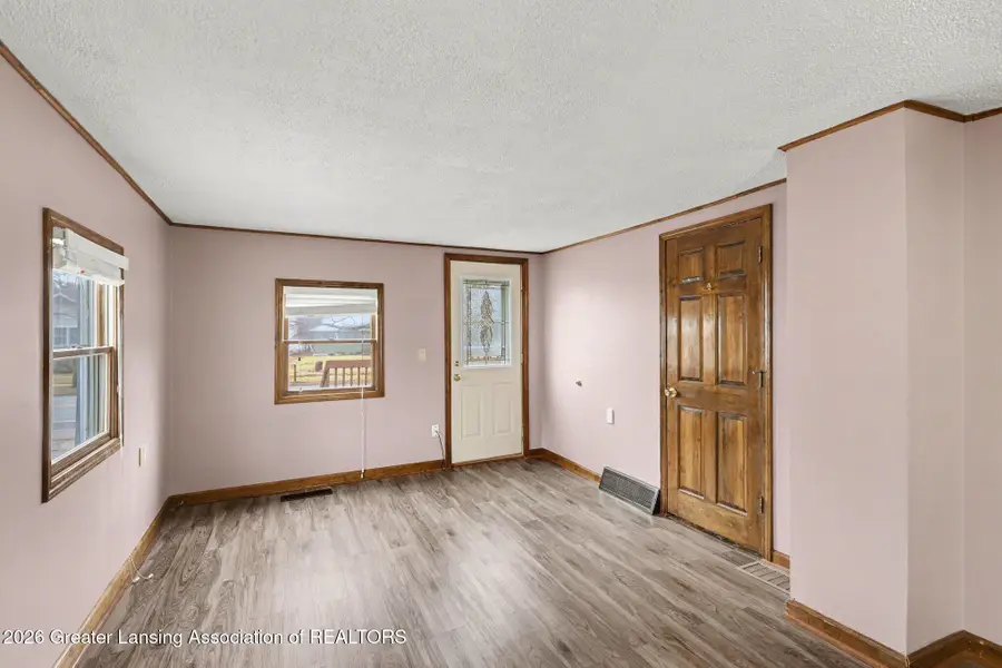 6817 S Washington Avenue, Lansing, MI 48911 - #3