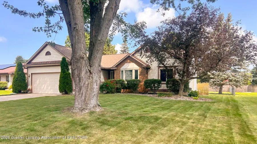 5040 Runnymede Drive, Holt, MI 48842 - #3