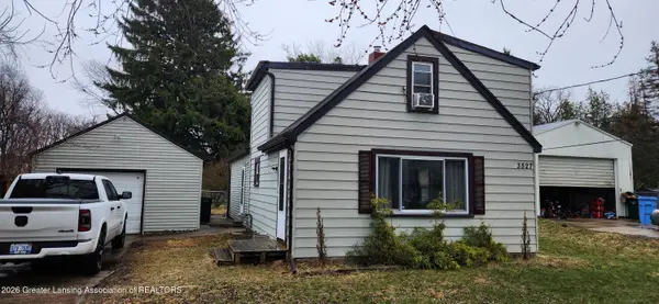 3527 Ruth Avenue, Lansing, MI 48910