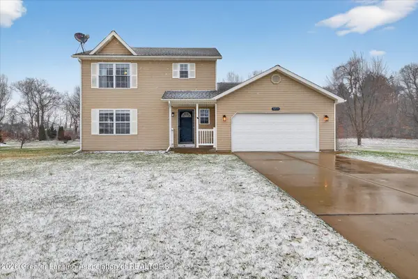 50555 Chardonnay Street, Paw Paw, MI 49079