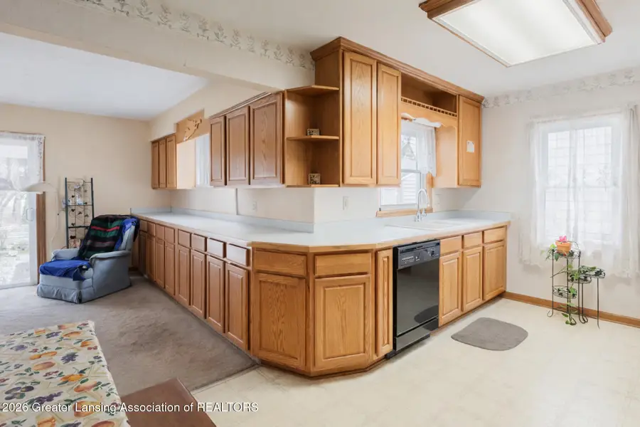 3115 Palmer Street, Lansing, MI 48910 - #2