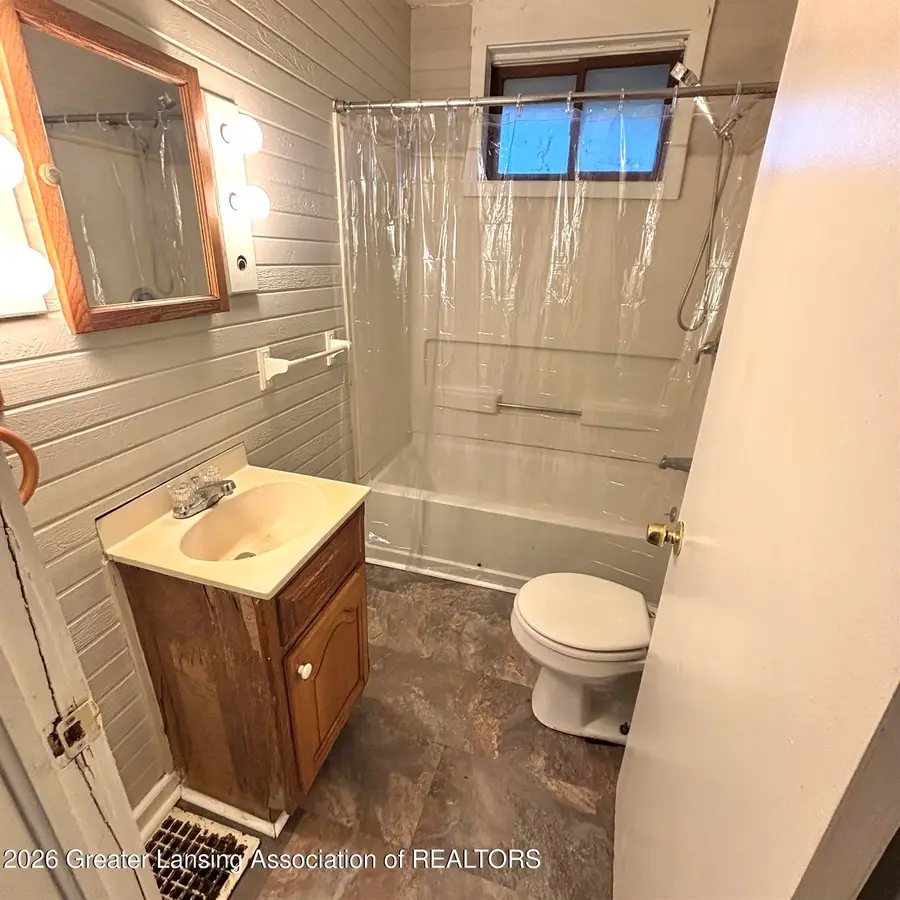 411 S Hayford Avenue, Lansing, MI 48912 - #3