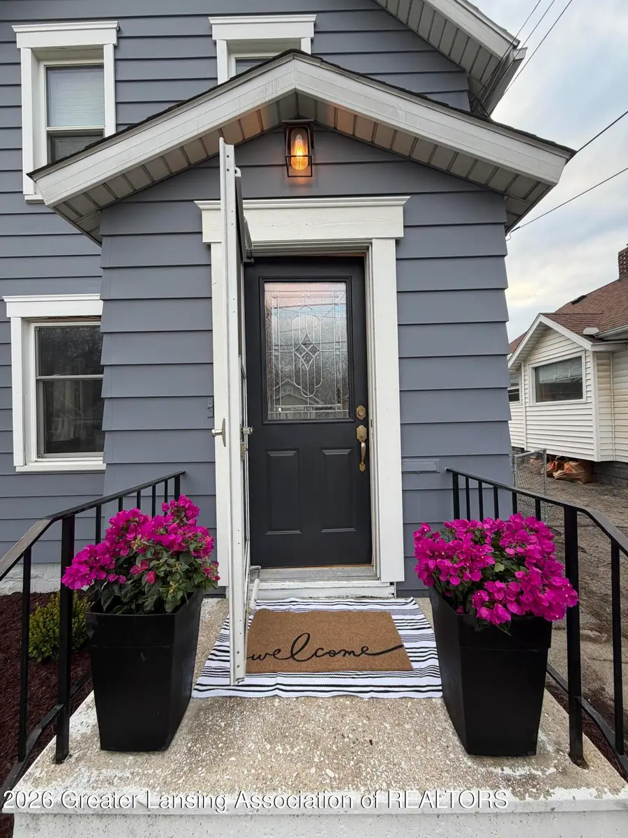605 N Clemens Avenue, Lansing, MI 48912 - #3