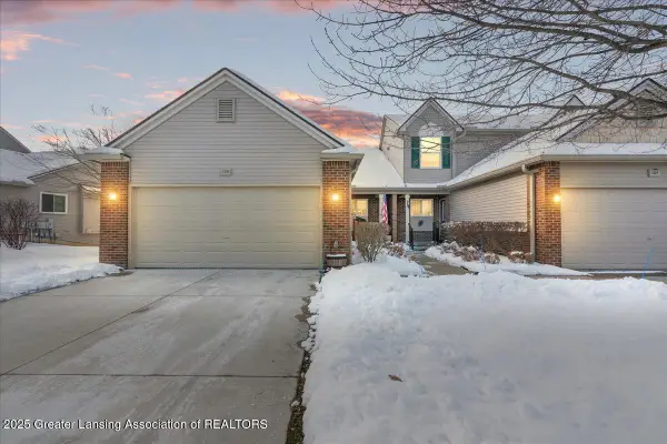 138 Newberry Lane, Howell, MI 48843