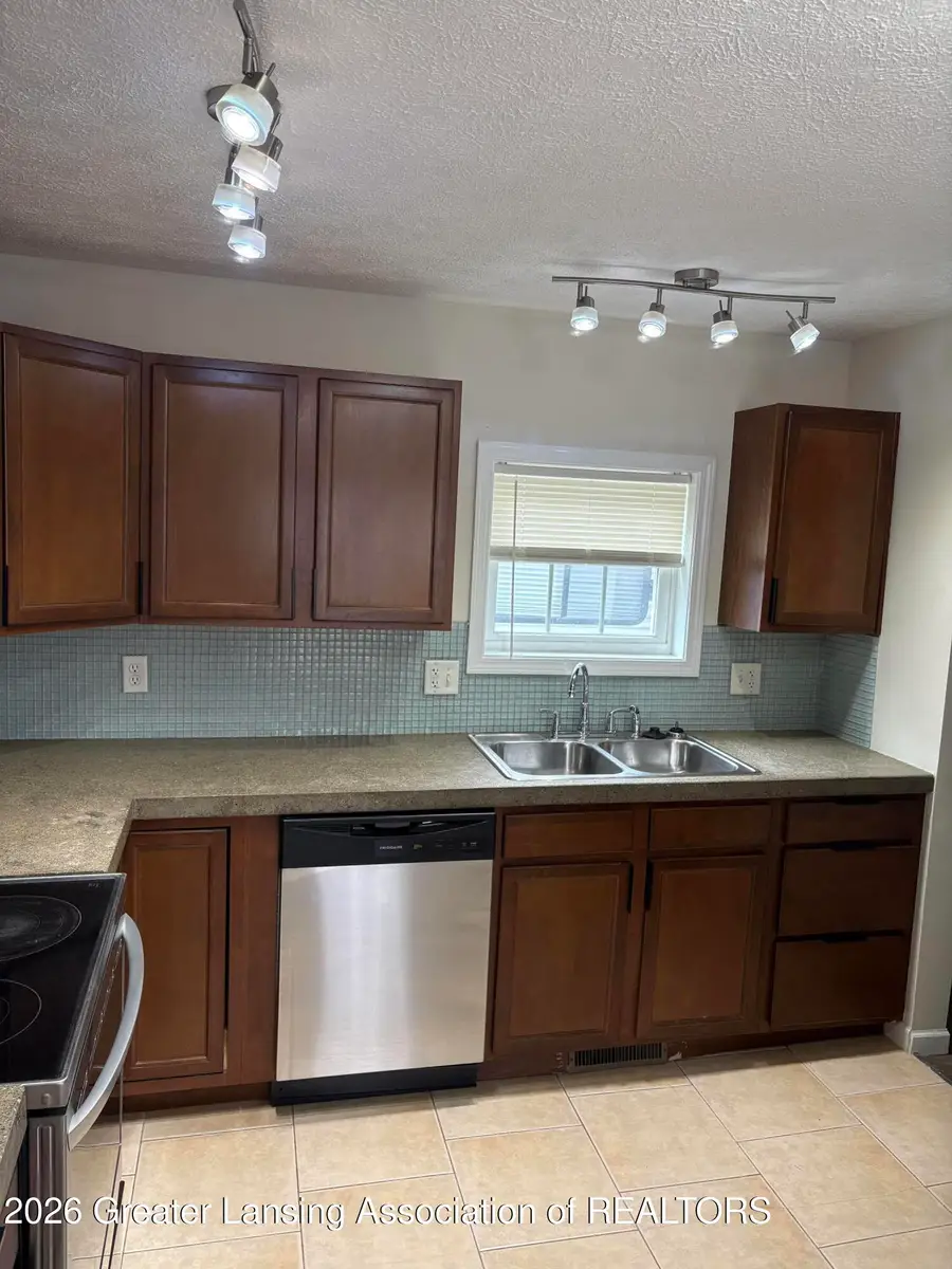 319 Howe Street, Lansing, MI 48915 - #3