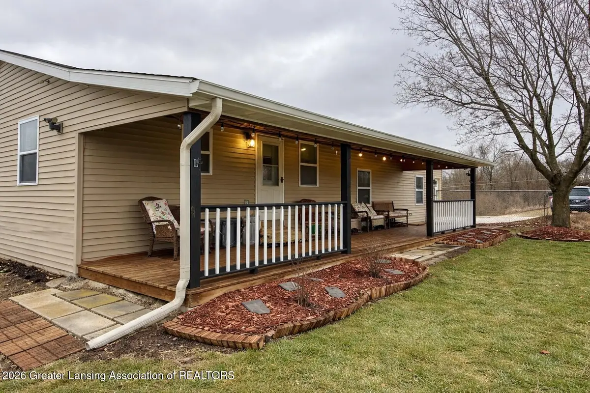 4215 N Smith Road, Dimondale, MI 48821 - #1