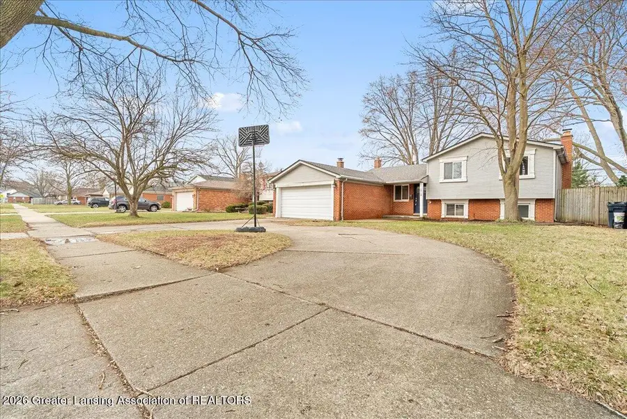 38539 Arcola Drive, Sterling Heights, MI 48312 - #2