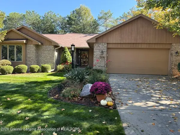 3508 Muirfield Drive #20, Lansing, MI 48911