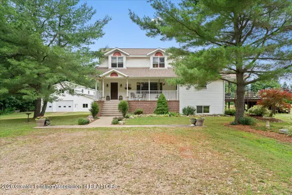 361 4th Street, Plainwell, MI 49080