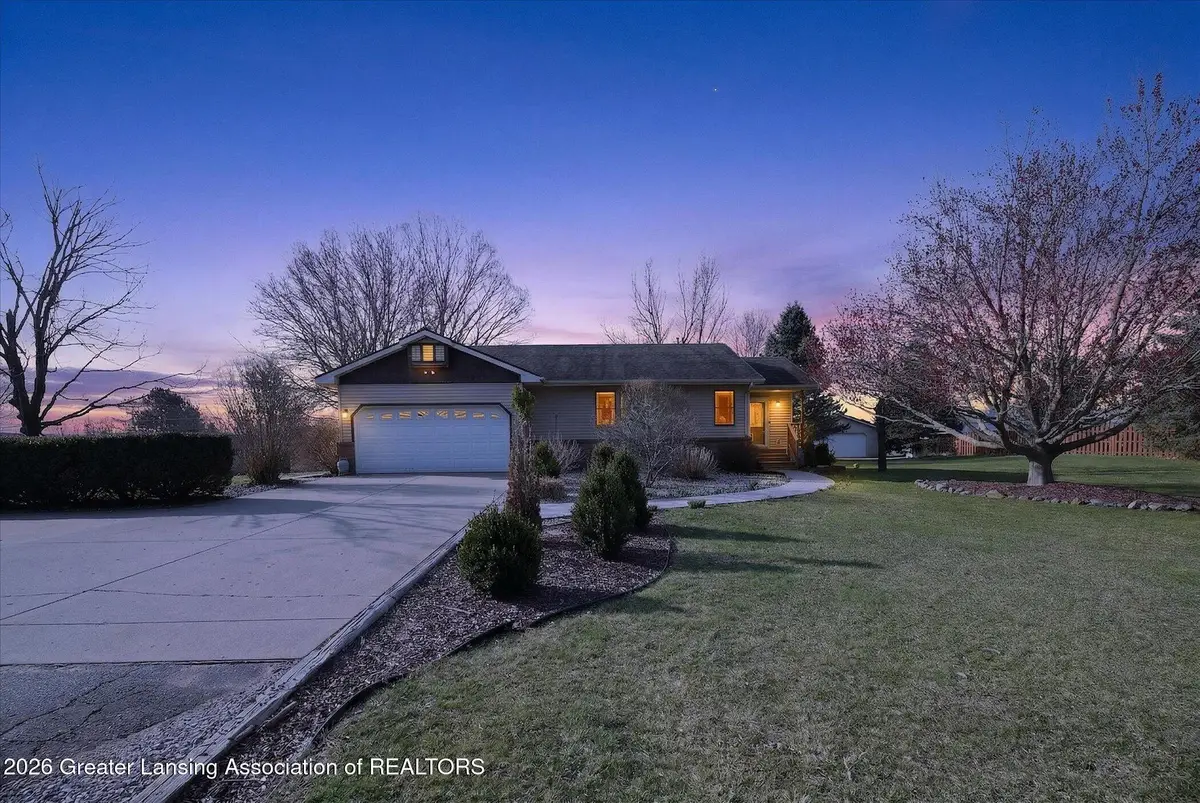 1681 W Lawrence Highway, Charlotte, MI 48813 - #1