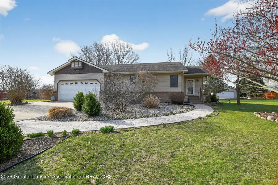 1681 W Lawrence Highway, Charlotte, MI 48813 - #2