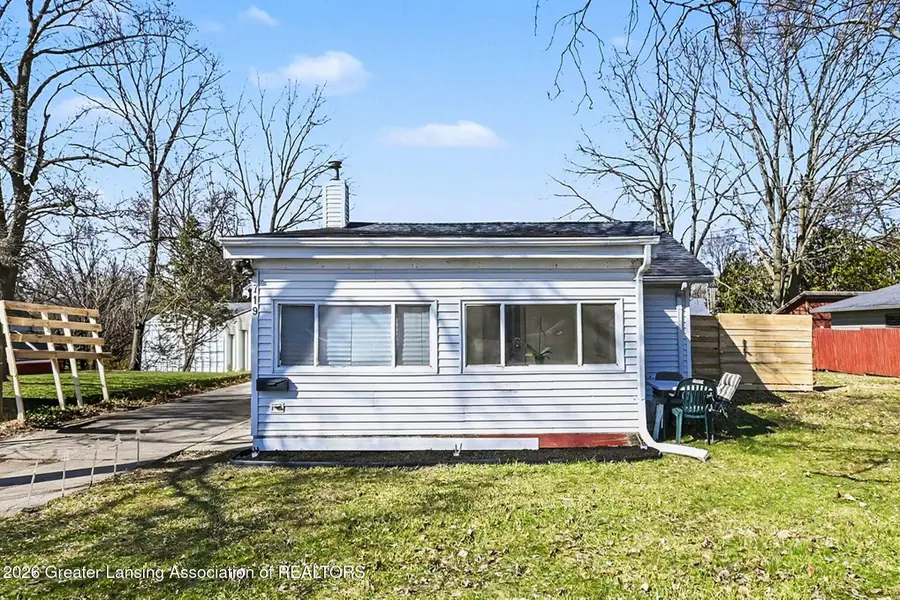 719 Robert Street, Lansing, MI 48910 - #2