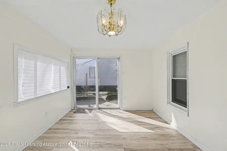 719 Robert Street, Lansing, MI 48910 - #3