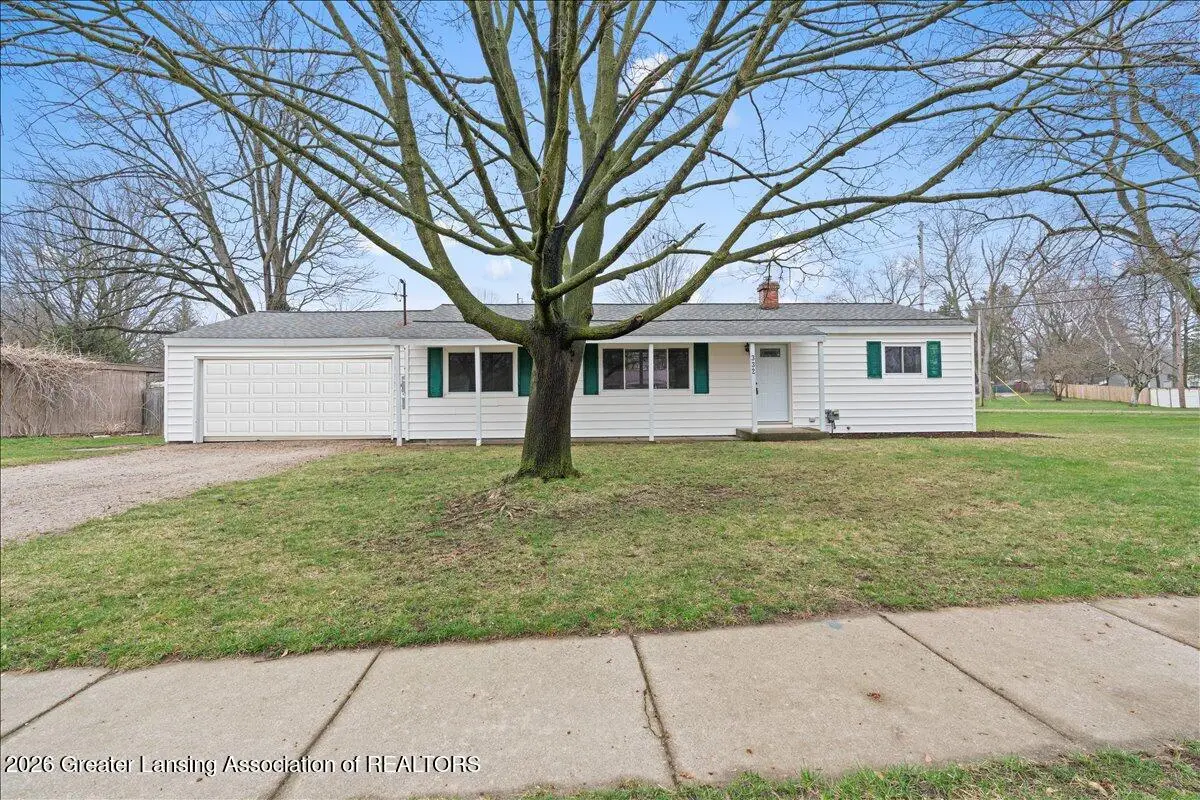332 N Rogers Street, Mason, MI 48854 - #1