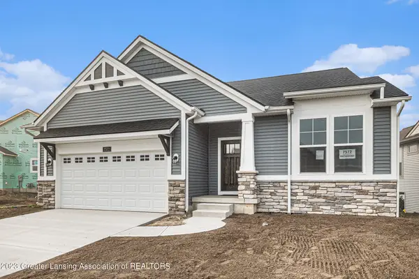 7572 Roxborough Lane, Grand Ledge, MI 48837