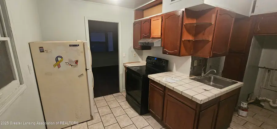 612 W Mount Hope Avenue, Lansing, MI 48910 - #2