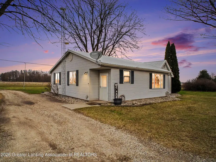 6596 W Washington Road, Ithaca, MI 48847 - #2