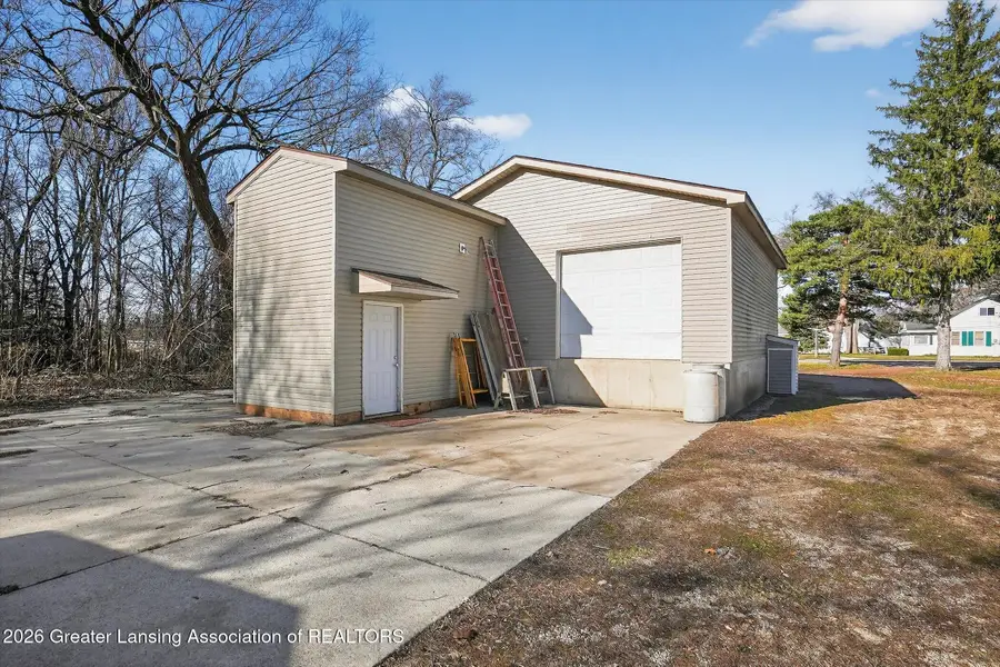 317 & 321 S Gould Street, Owosso, MI 48867 - #3