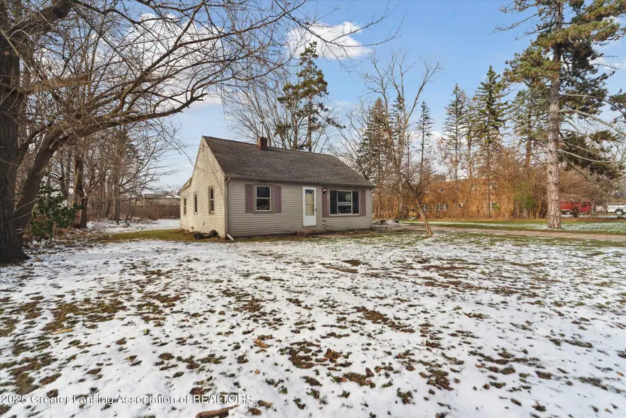 3724 Pleasant Grove Road, Lansing, MI 48910 - #2