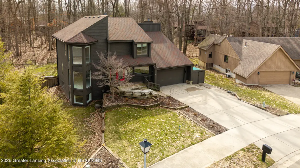 6101 Oak Park Trail, Haslett, MI 48840 - #1