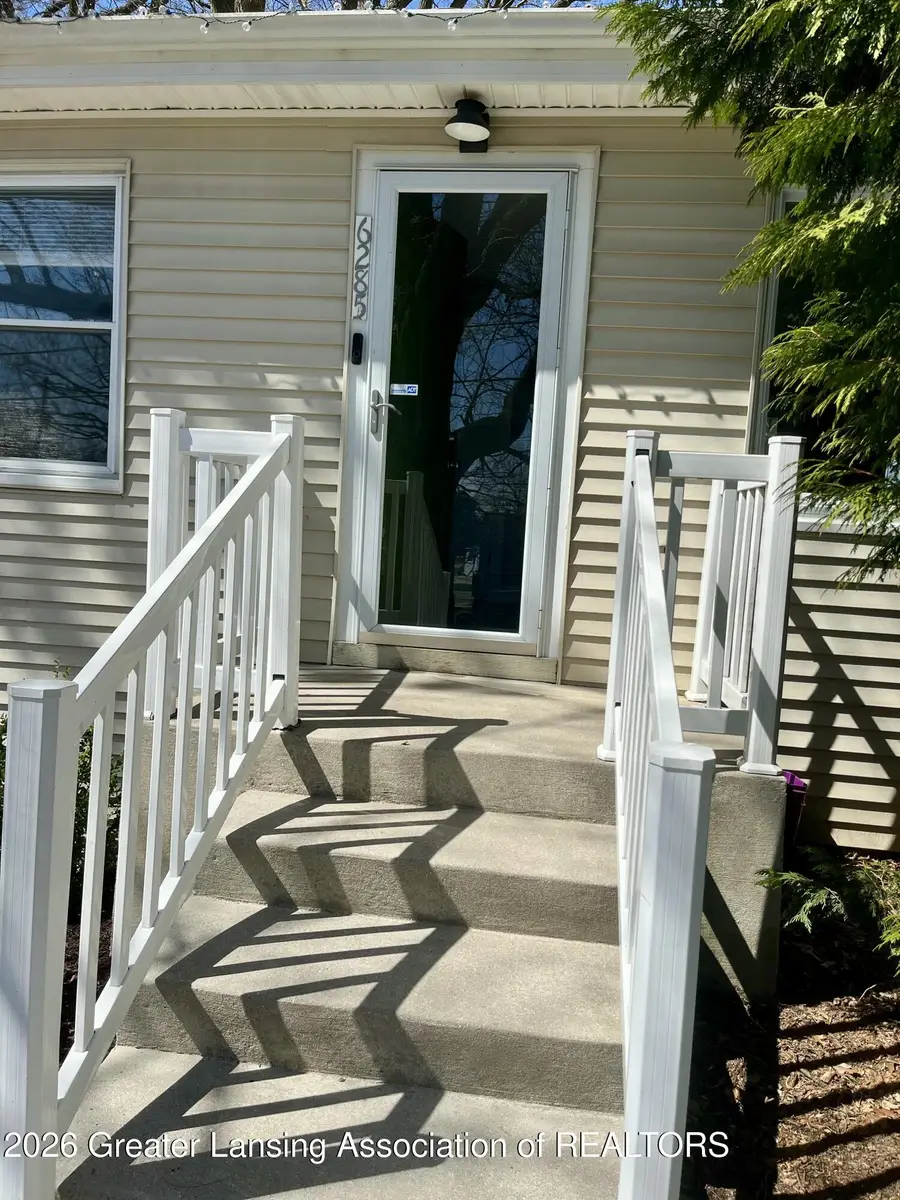 6285 Marsh Road, Haslett, MI 48840 - #2