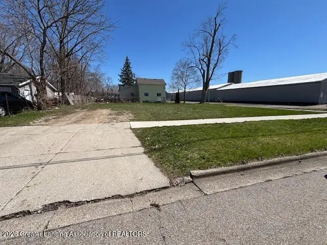 210 Ross Street, Saint Johns, MI 48879 - #3