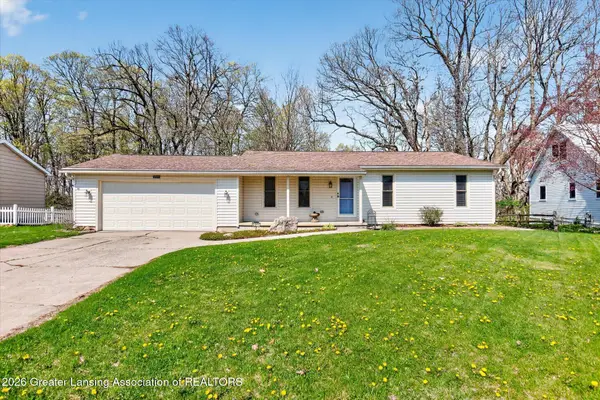 2211 Hilltop Drive, Lansing, MI 48917