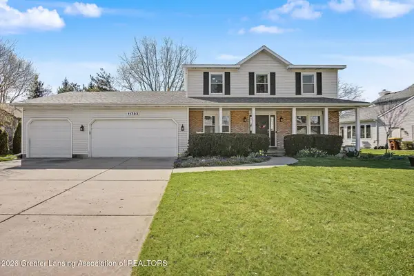 11783 Woodspointe Drive, Grand Ledge, MI 48837