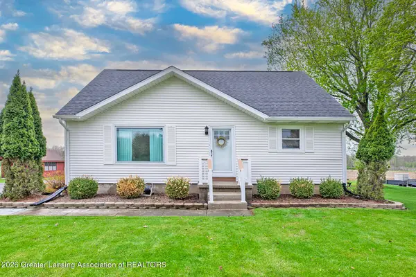 3124 E Round Lake Road, DeWitt, MI 48820