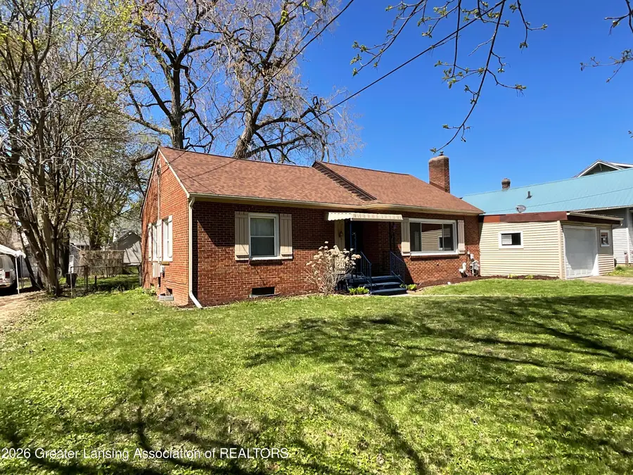134 S Fairview Avenue, Lansing, MI 48912 - #3
