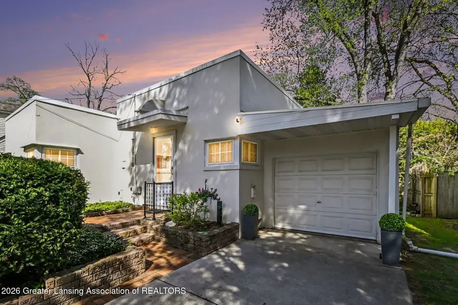 924 Forest Street, East Lansing, MI 48823 - #2