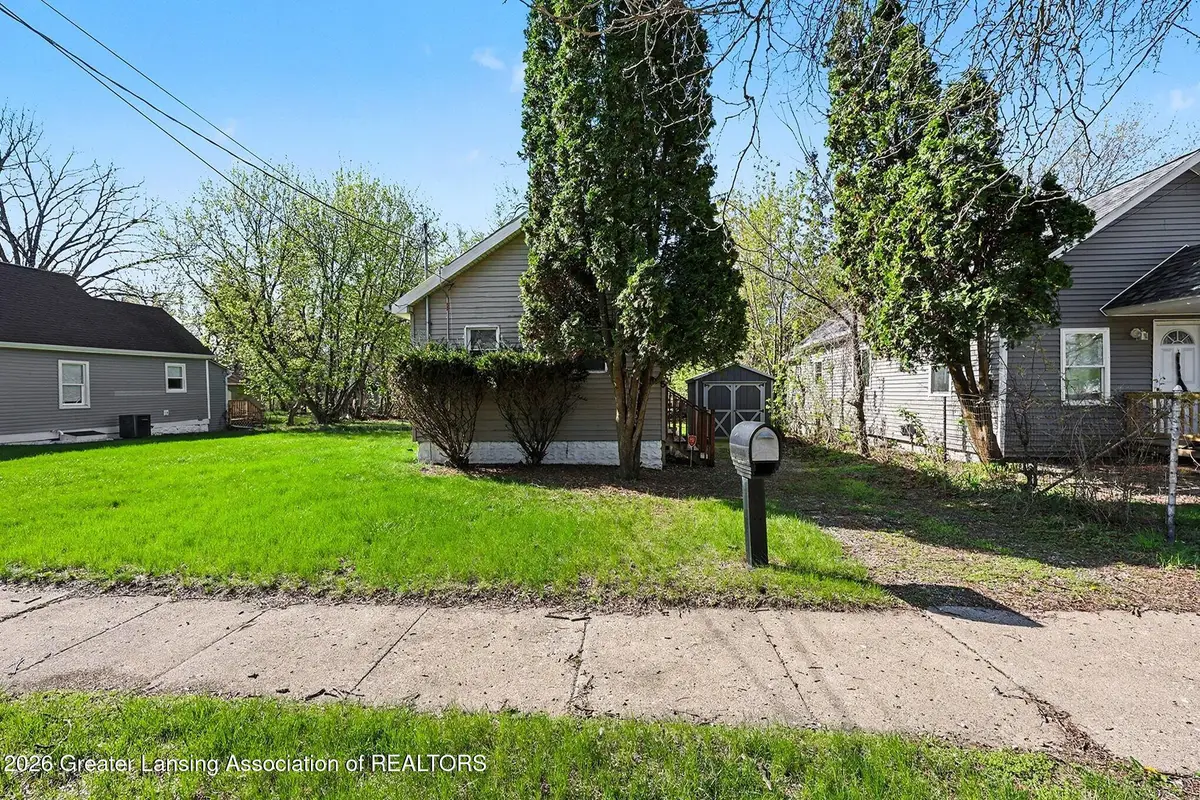 305 E Euclid Avenue, Jackson, MI 49203 - #1