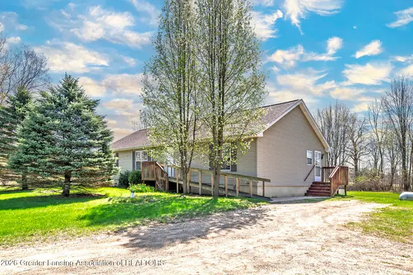 2709 W Miller Road, Morrice, MI 48857