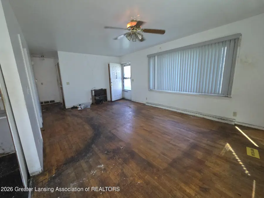 245 N Howard Avenue, Lansing, MI 48912 - #2