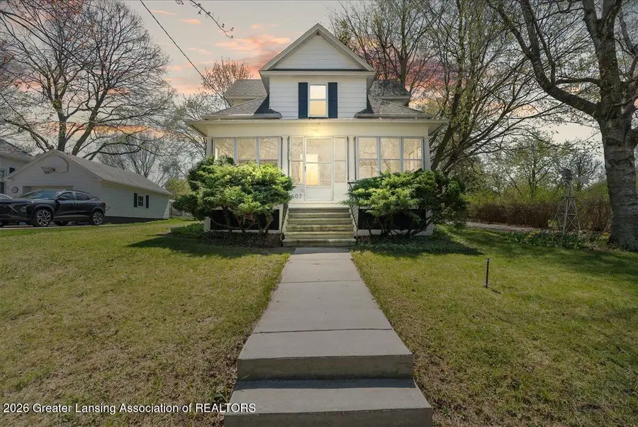 607 W Mcconnell Street, Saint Johns, MI 48879 - #2